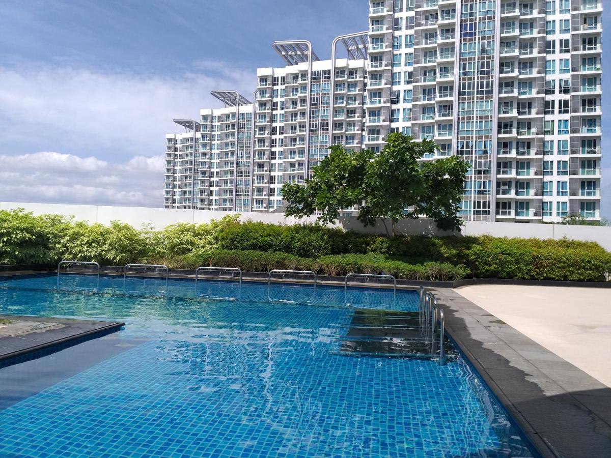 Mactan Newtown With Sun Set And Garden View Cebu Exterior foto